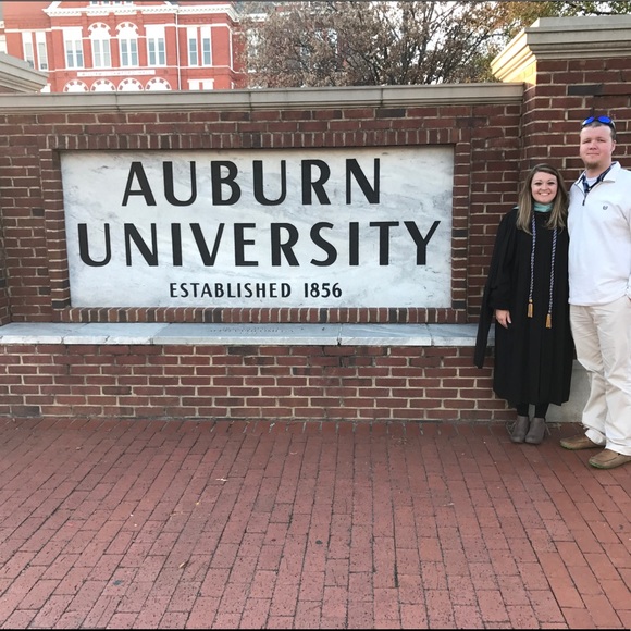 Meet Your Posher, Carly - Picture 4 of 6